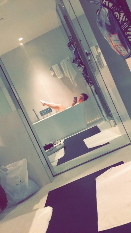 Photo nue de fuite OnlyFans de Pixie 