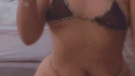 Photo nue de fuite OnlyFans de Itzel