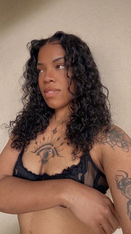 Photo nue de fuite OnlyFans de Panda 