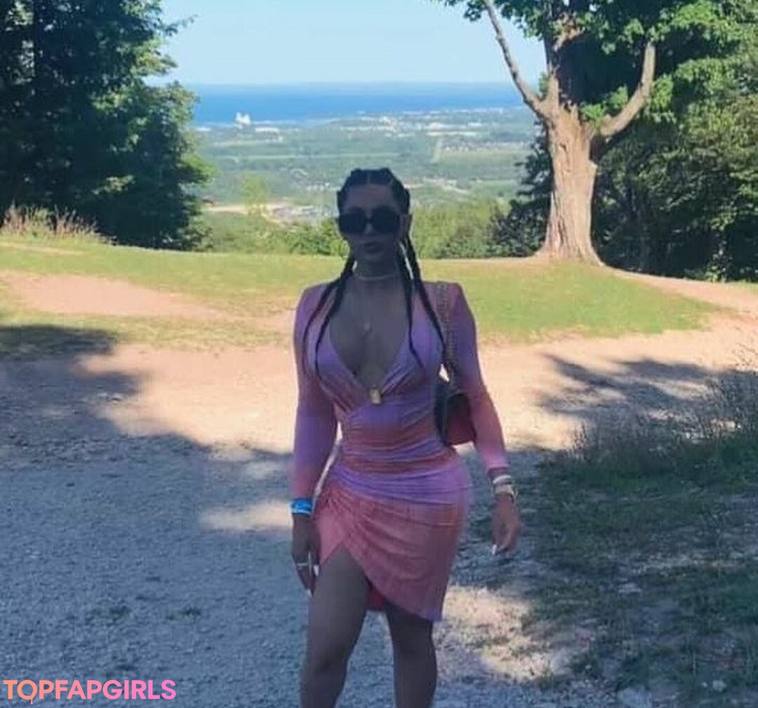 Photo nue de fuite OnlyFans de Amelia Maltepe #72 Photo nue de fuite OnlyFans de Amelia Maltepe #72