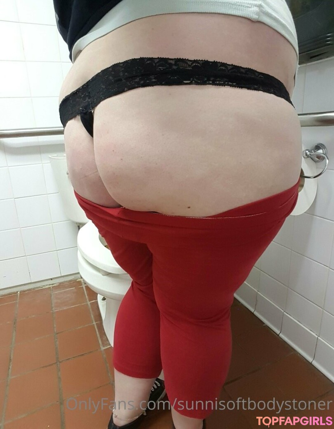 Photo nue de fuite OnlyFans de Sunnisoftbodystoner #194 Photo nue de fuite OnlyFans de Sunnisoftbodystoner #194