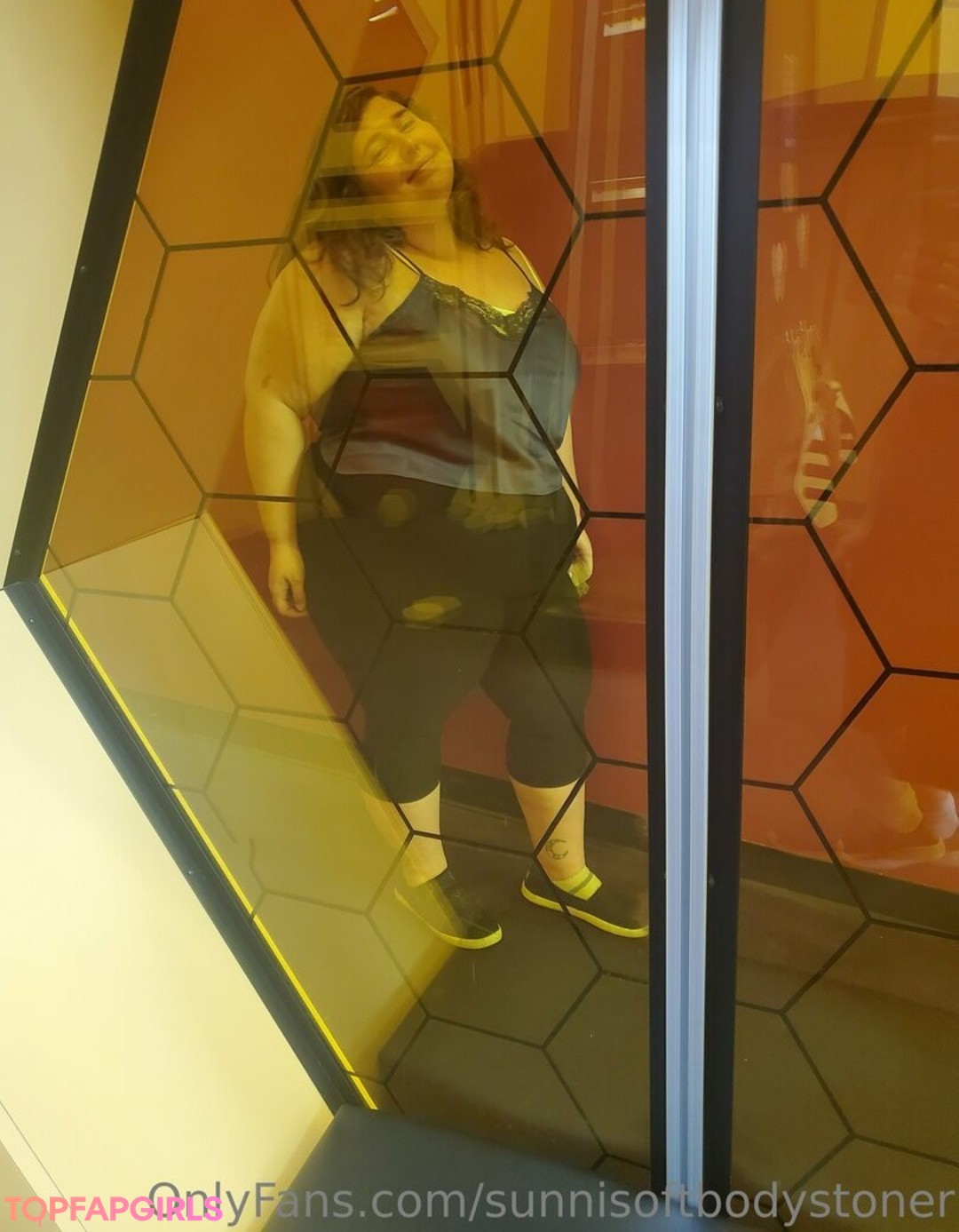 Photo nue de fuite OnlyFans de Sunnisoftbodystoner #314 Photo nue de fuite OnlyFans de Sunnisoftbodystoner #314
