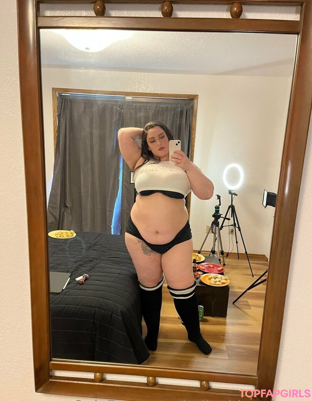 Photo nue de fuite OnlyFans de Bellaabbondanza #113 Photo nue de fuite OnlyFans de Bellaabbondanza #113