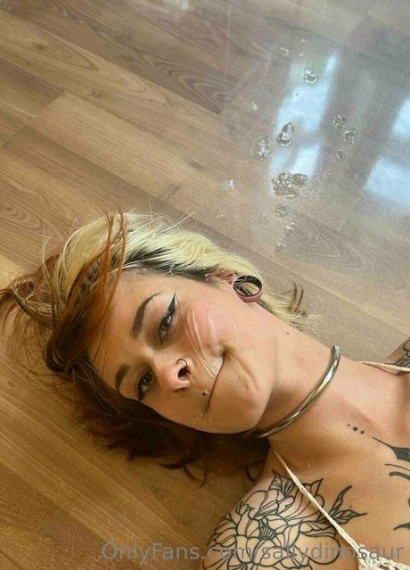 Photo nue de fuite OnlyFans de Sallydinosaur