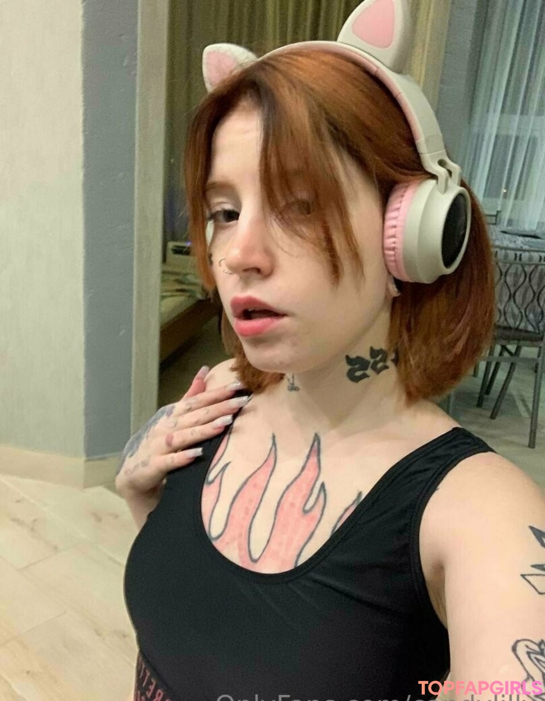 Photo nue de fuite OnlyFans de Brattyauroravip #33 Photo nue de fuite OnlyFans de Brattyauroravip #33