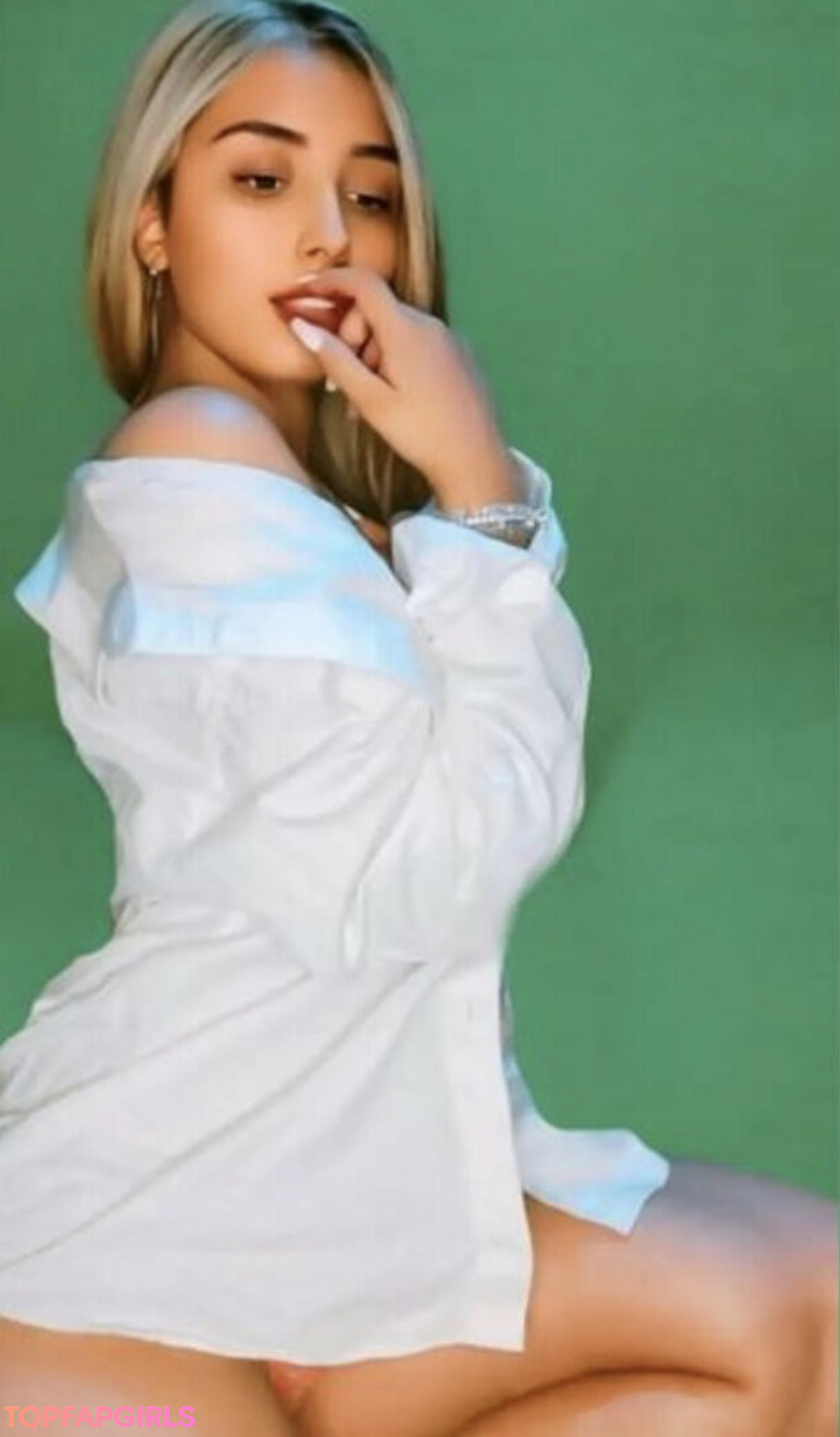 Photo nue de fuite OnlyFans de Shirley Gutierrez #5 Photo nue de fuite OnlyFans de Shirley Gutierrez #5