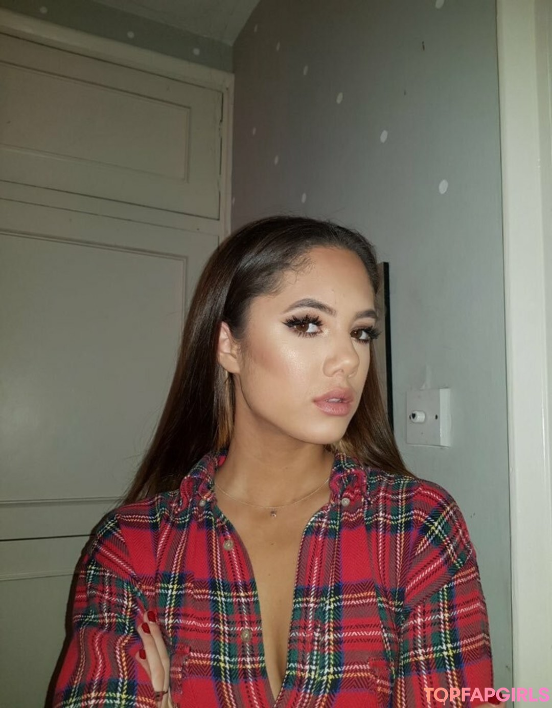 Photo nue de fuite OnlyFans de Saoirse Alicia Behzadi #13 Photo nue de fuite OnlyFans de Saoirse Alicia Behzadi #13