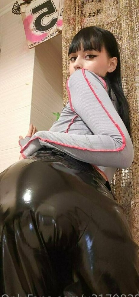 Nefer_titi_xxx