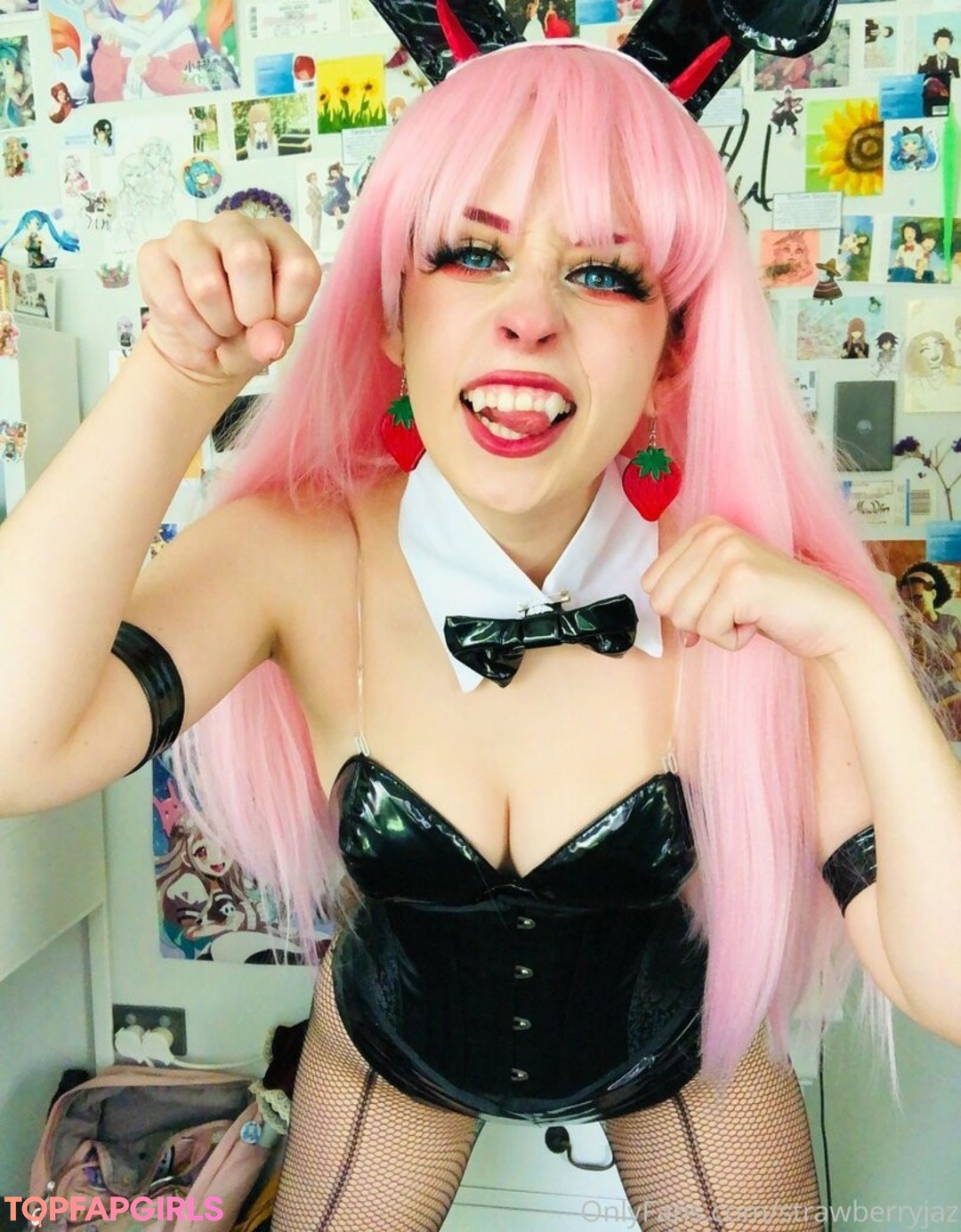 Photo nue de fuite OnlyFans de Strawberryjaz #9 Photo nue de fuite OnlyFans de Strawberryjaz #9