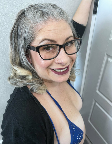 Curvy4urpleasure