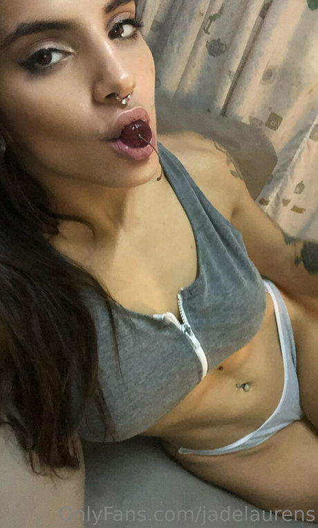 Photo nue de fuite OnlyFans de Jadelaurens