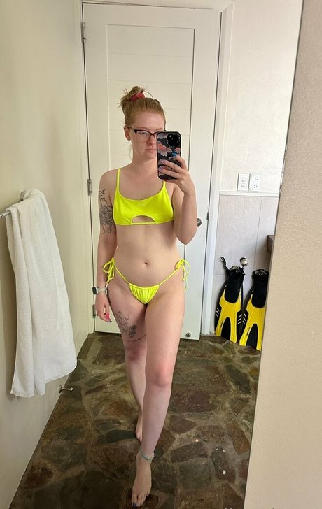 Roxyredheadxoxo