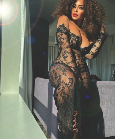 Photo nue de fuite OnlyFans de Sirensaysseduce