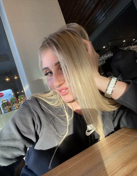 Molly_bell