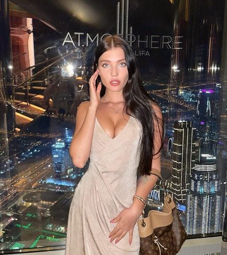 Photo nue de fuite OnlyFans de Alina Enero