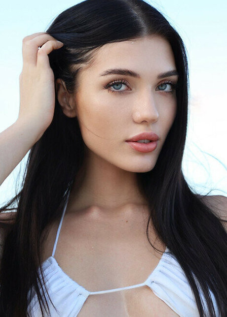 Alina Enero