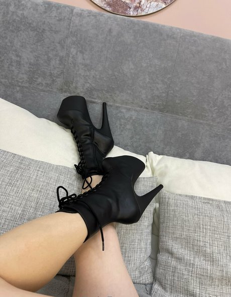 Raychel_kiss