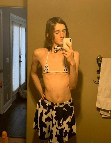 Femboycherryblossom