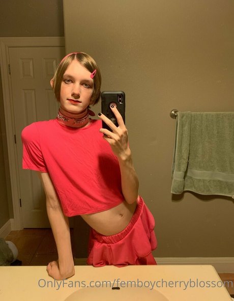 Femboycherryblossom