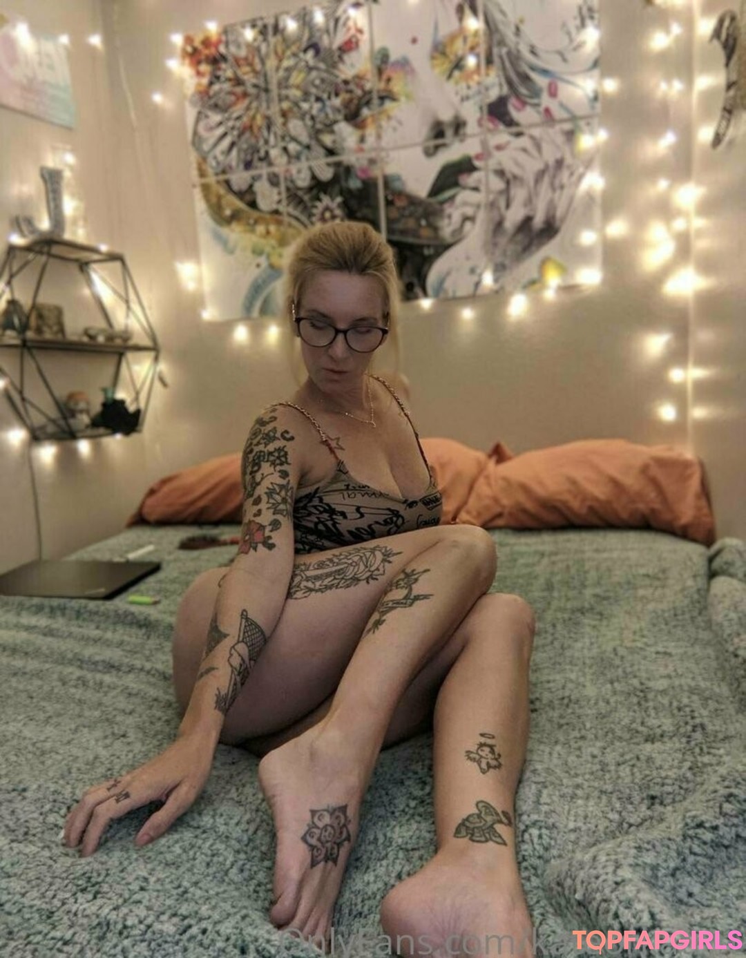 Photo nue de fuite OnlyFans de Kateorkatrin #11 Photo nue de fuite OnlyFans de Kateorkatrin #11