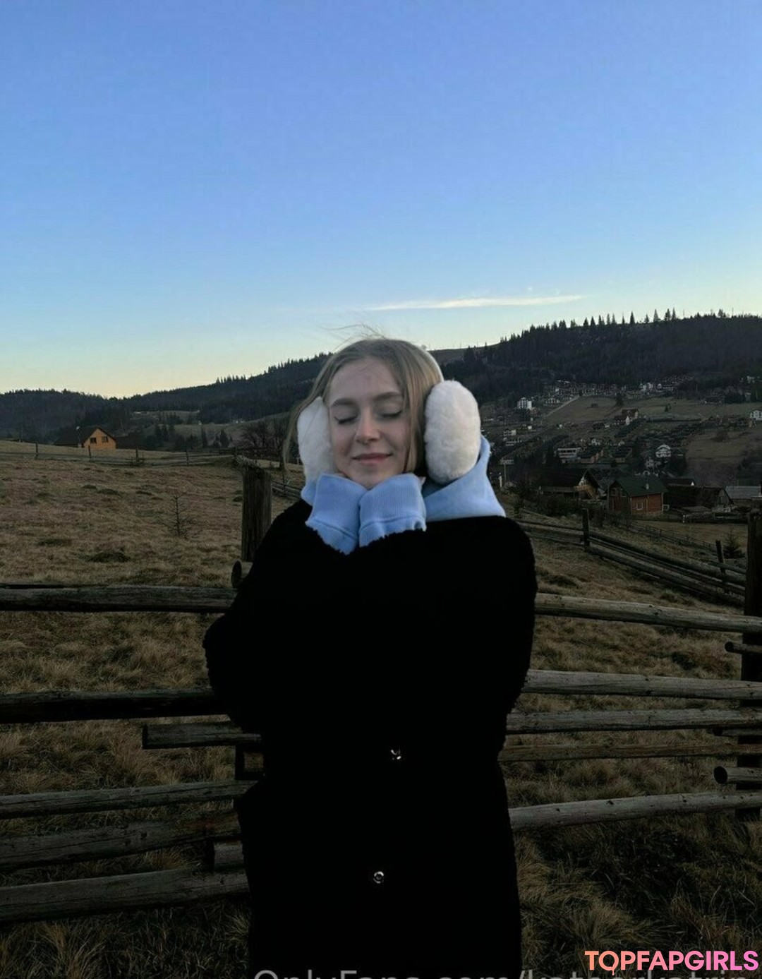 Photo nue de fuite OnlyFans de Kateorkatrin #115 Photo nue de fuite OnlyFans de Kateorkatrin #115