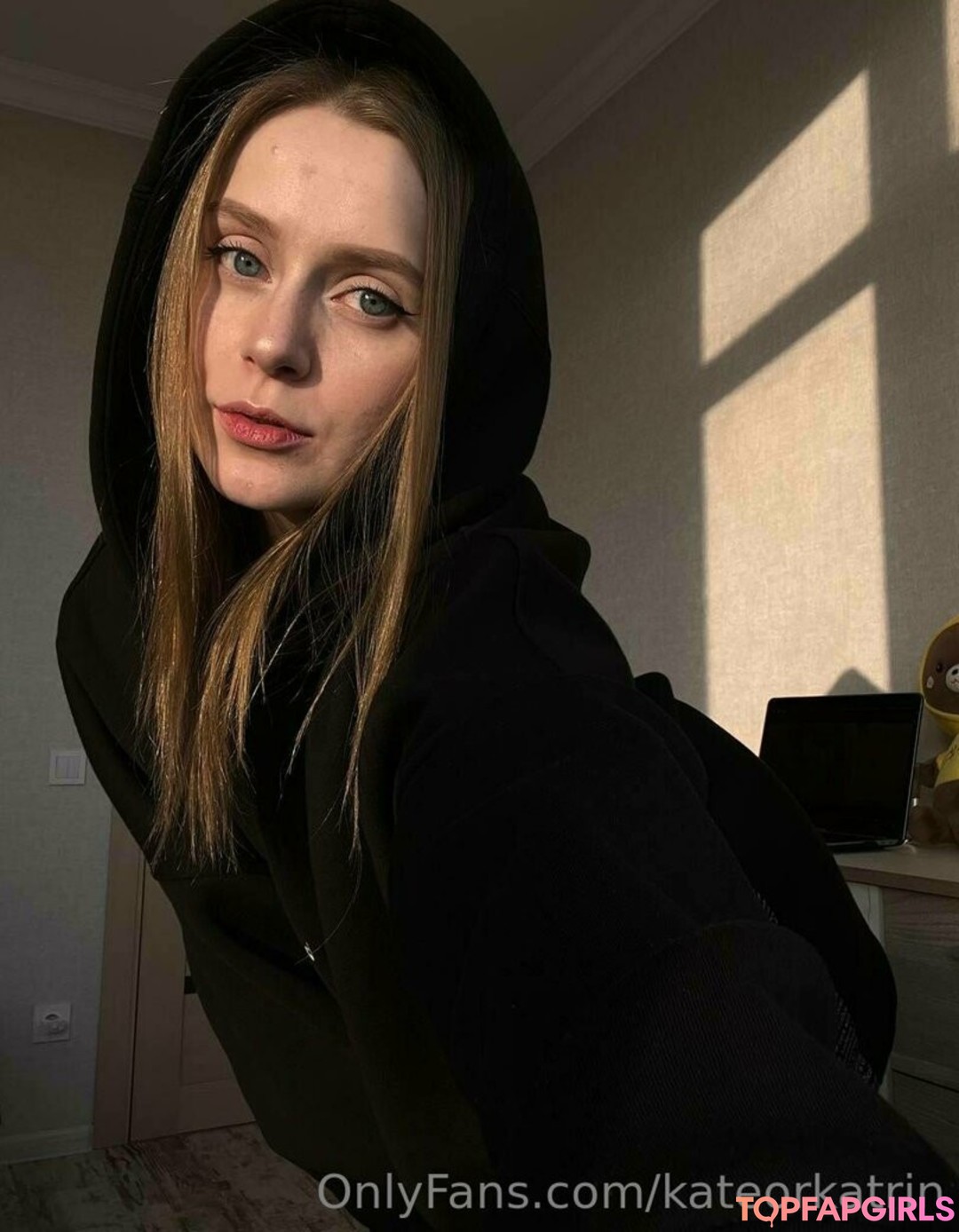Photo nue de fuite OnlyFans de Kateorkatrin #123 Photo nue de fuite OnlyFans de Kateorkatrin #123