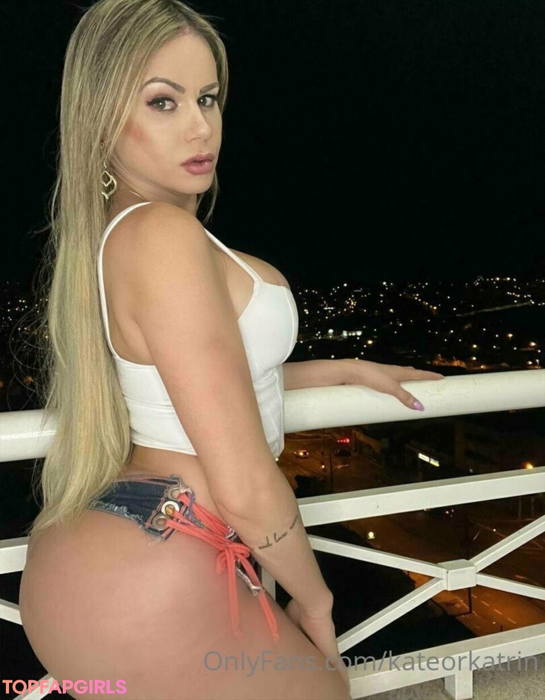 Photo nue de fuite OnlyFans de Kateorkatrin #29 Photo nue de fuite OnlyFans de Kateorkatrin #29