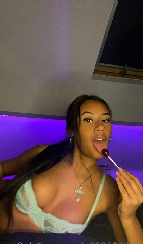 Photo nue de fuite OnlyFans de Yourkarina
