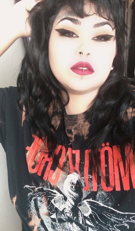 Gore-whore