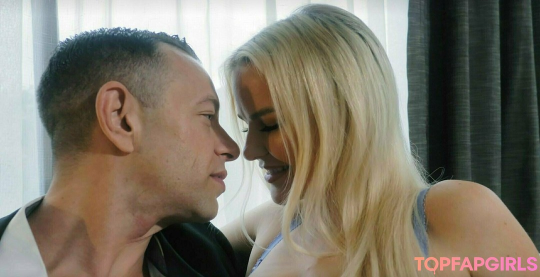 Photo nue de fuite OnlyFans de Slimthickvicfree #80 Photo nue de fuite OnlyFans de Slimthickvicfree #80