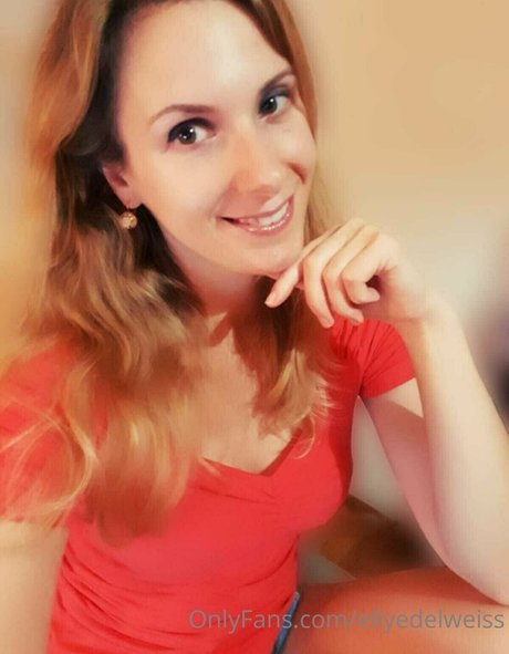 Photo nue de fuite OnlyFans de Ellyedelweiss