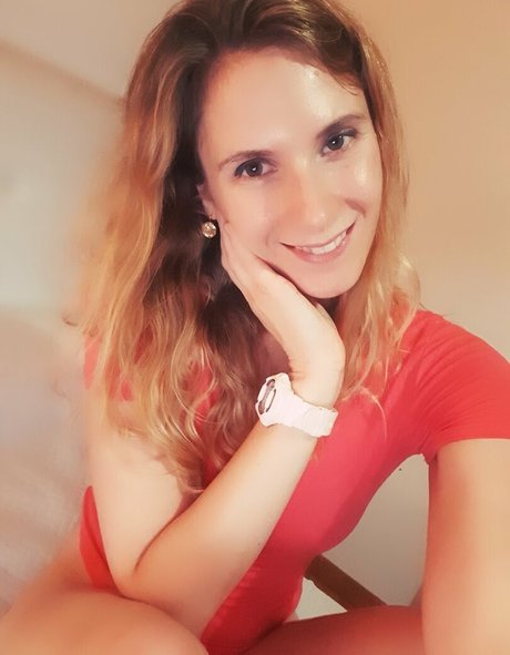 Photo nue de fuite OnlyFans de Ellyedelweiss