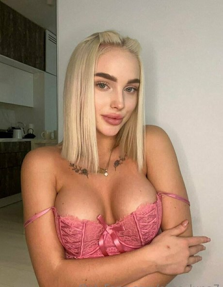 Photo nue de fuite OnlyFans de Eliseluna7