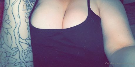 Nikkiijayy