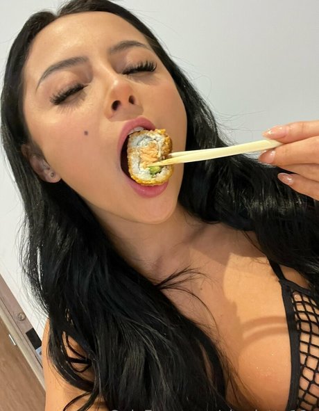 Charlotte19y