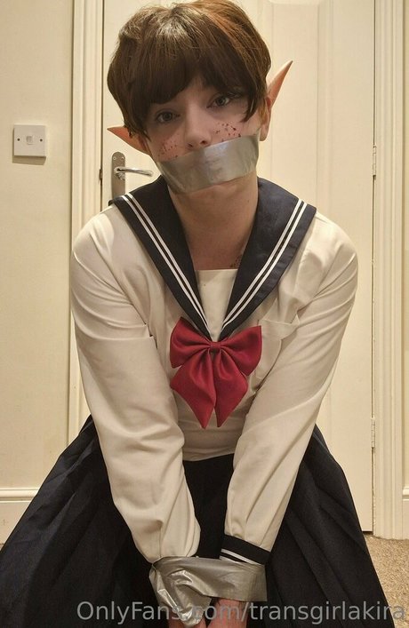 Transgirlakira