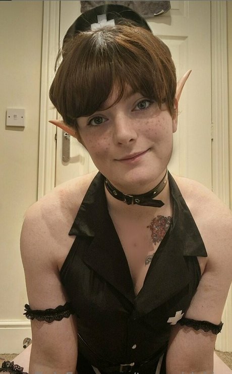 Transgirlakira