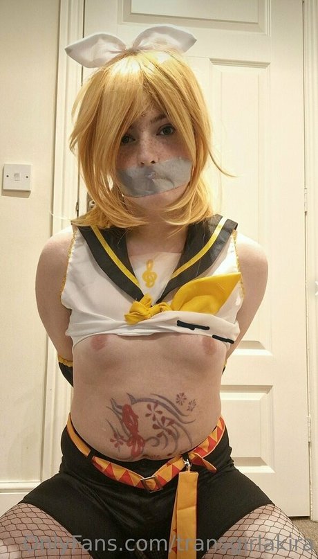 Transgirlakira