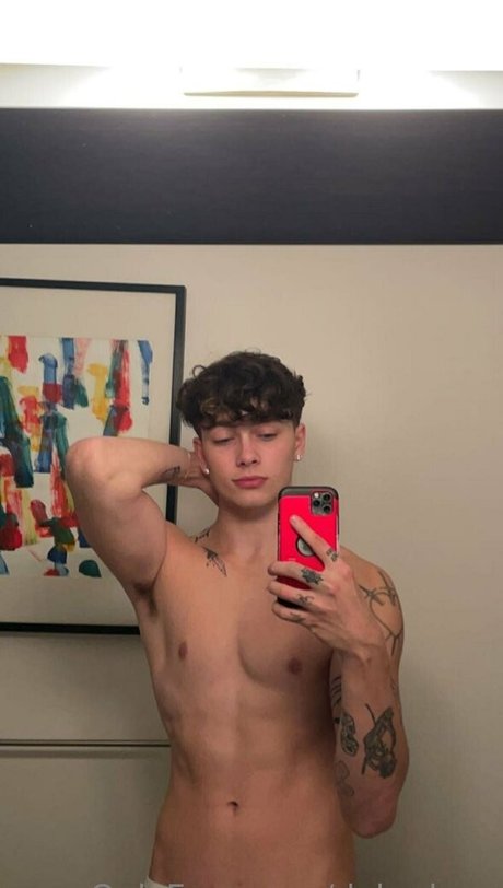 Photo nue de fuite OnlyFans de Dakarluca