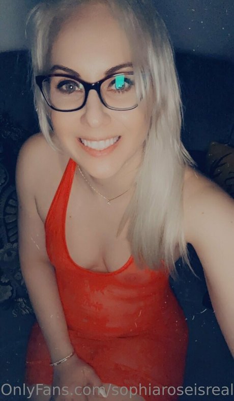 Sophiaroseisreal