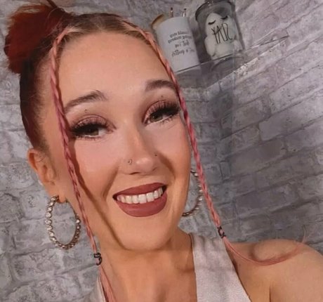 Photo nue de fuite OnlyFans de Selfcarewithchloe