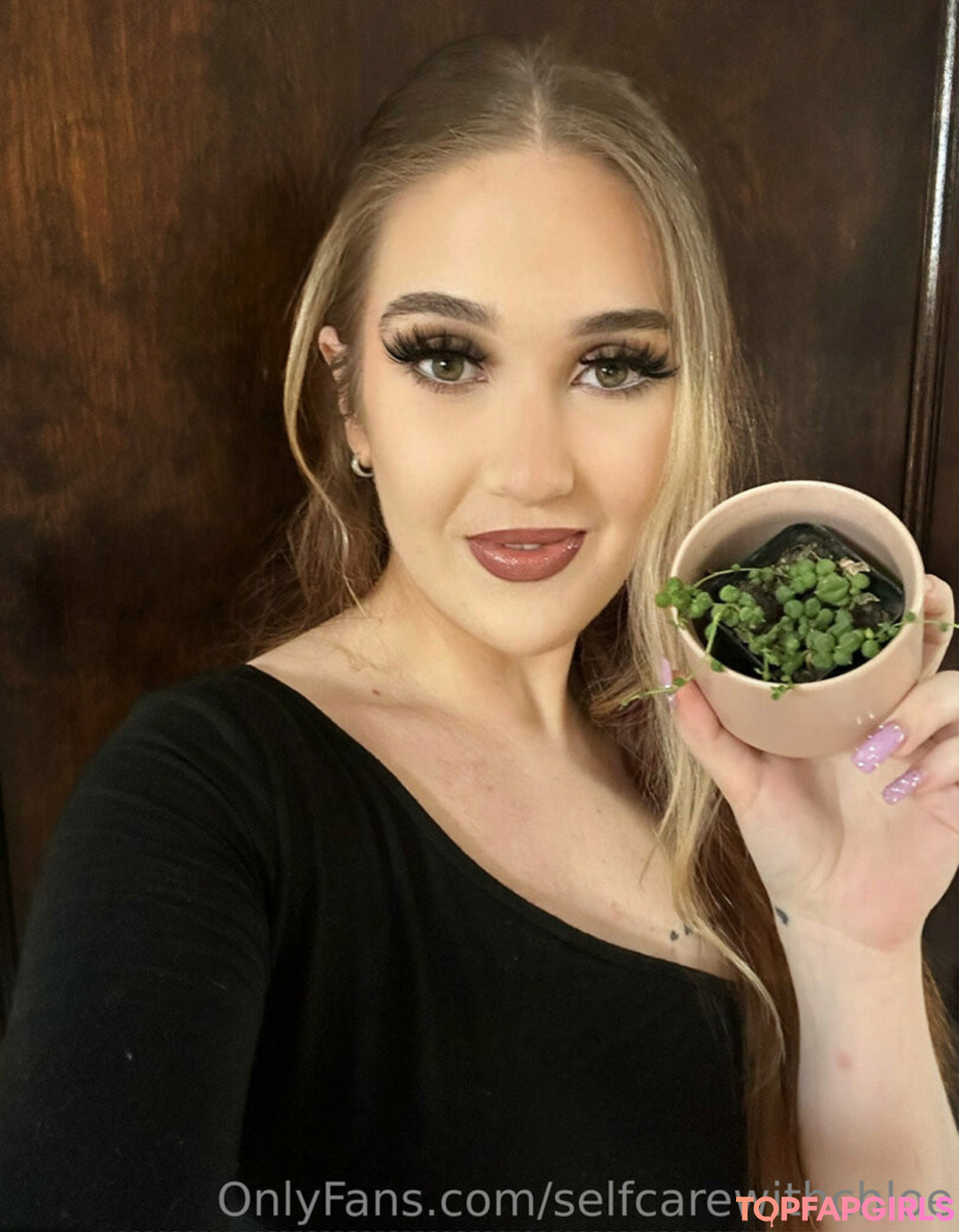 Photo nue de fuite OnlyFans de Selfcarewithchloe #41 Photo nue de fuite OnlyFans de Selfcarewithchloe #41