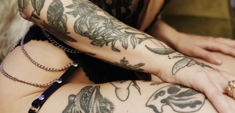Photo nue de fuite OnlyFans de Mirabella Deville