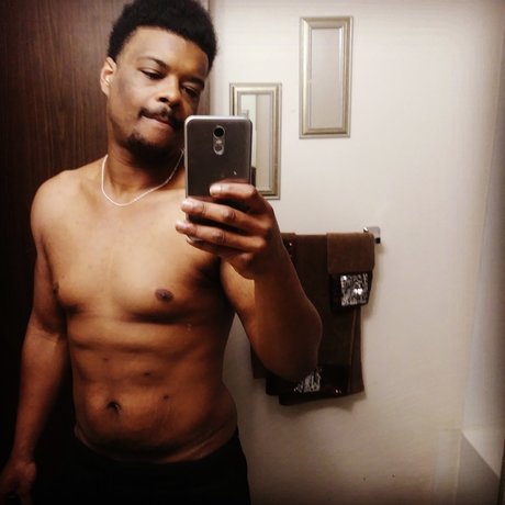Photo nue de fuite OnlyFans de Jdzone