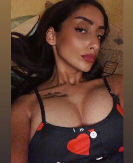 Photo nue de fuite OnlyFans de Hot Virgin 