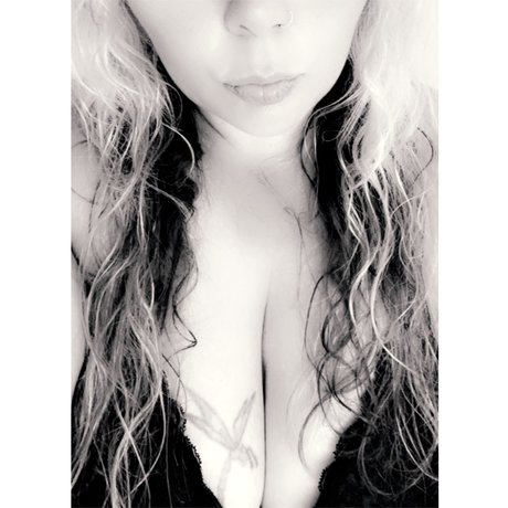 Photo nue de fuite OnlyFans de Mizz A