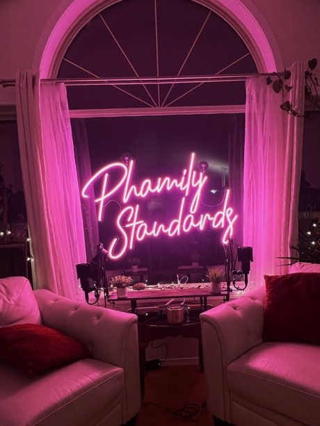 Photo nue de fuite OnlyFans de Free Phamily Standards  Mandi Cat