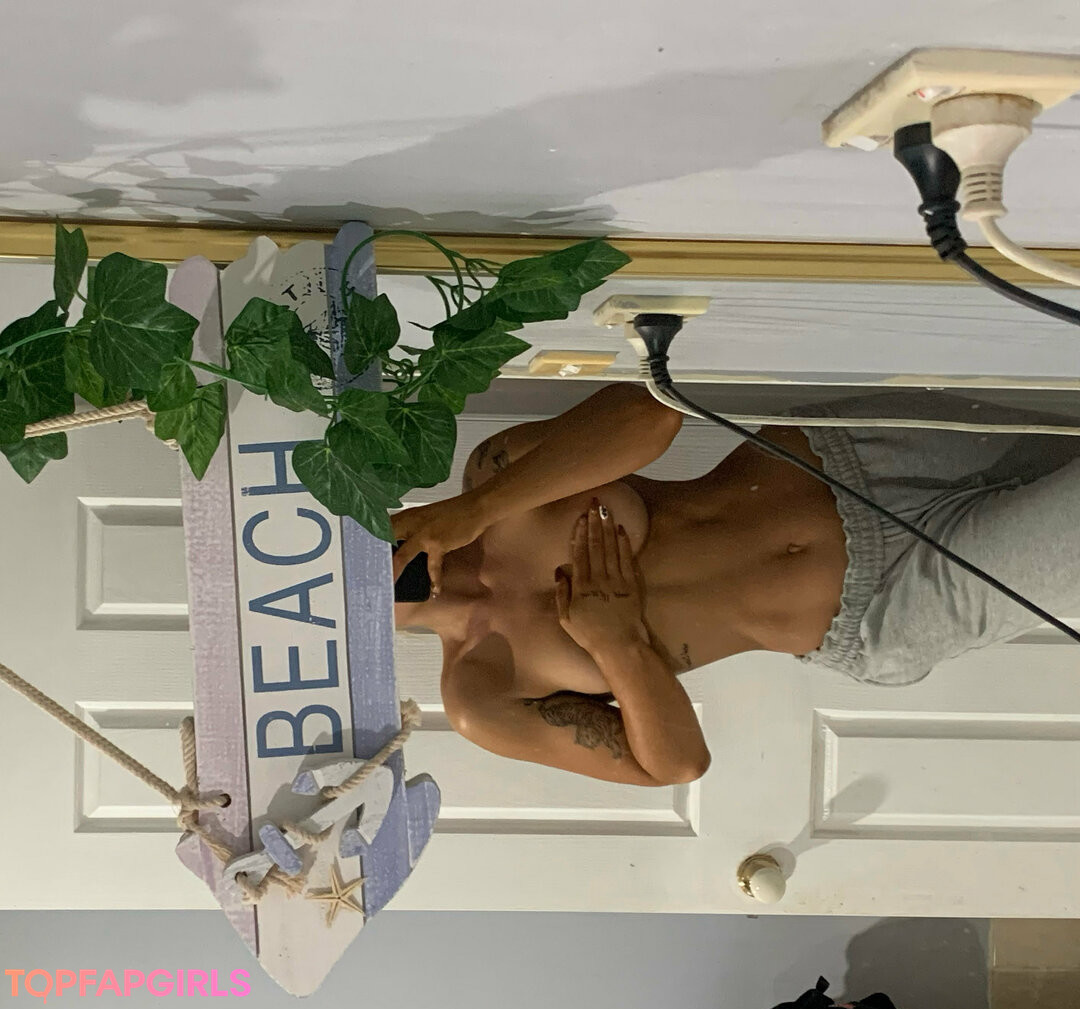 Photo nue de fuite OnlyFans de Naomianderrson3 #31 Photo nue de fuite OnlyFans de Naomianderrson3 #31