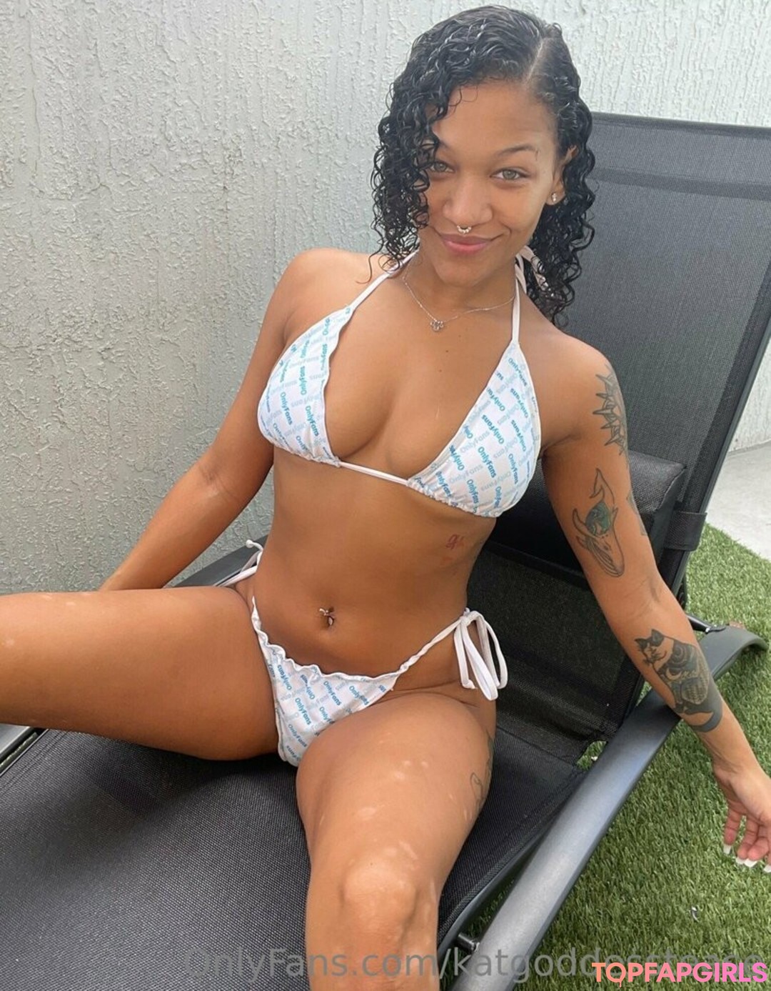 Photo nue de fuite OnlyFans de Katgoddesstease #278 Photo nue de fuite OnlyFans de Katgoddesstease #278