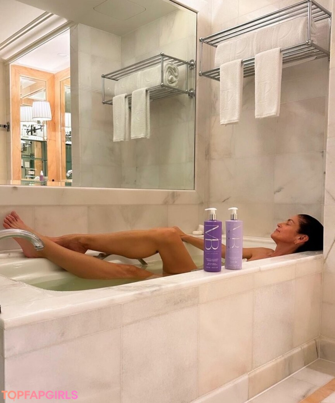 Photo nue de fuite OnlyFans de Cindy Crawford #115 Photo nue de fuite OnlyFans de Cindy Crawford #115